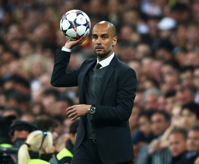 غوارديولا يغلق باب عودته المحتملة لتدريب برشلونة