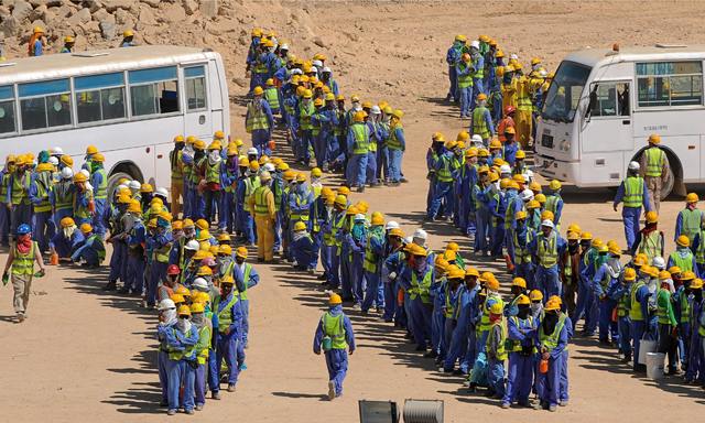 مونديال 2022: قطر تعد باصدار قانون جديد يعزز حماية العمال الاجانب بحلول 2015