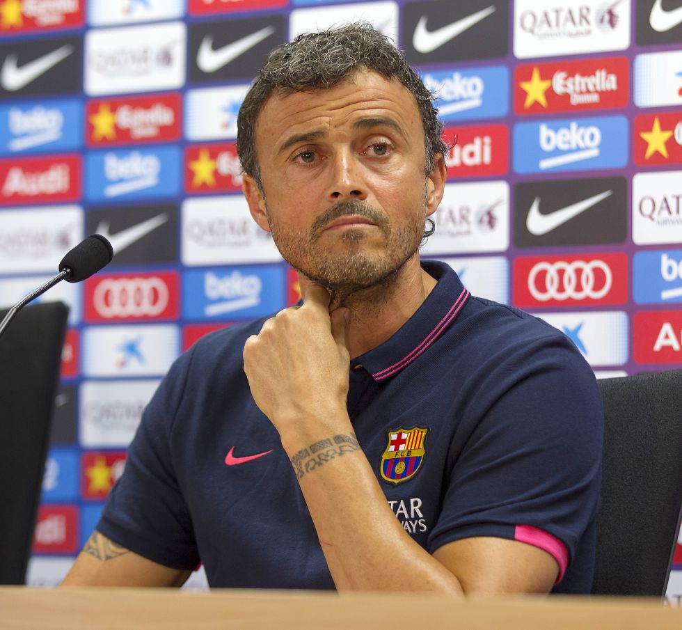 لويس إنريكي: لا يوجد ما يسمي بـ قضية ميسي