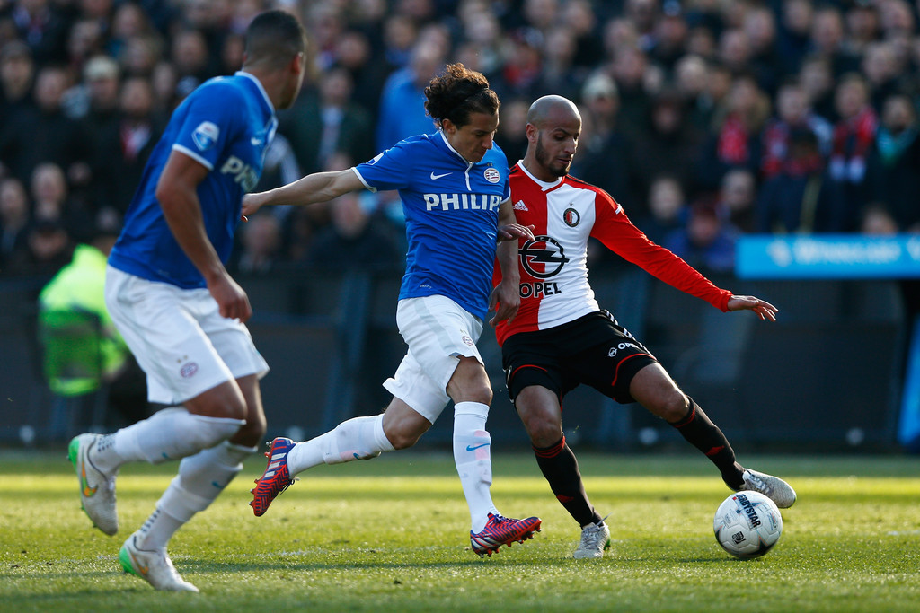 الأحمدي أسقط أجاكس بالضربة القاضية