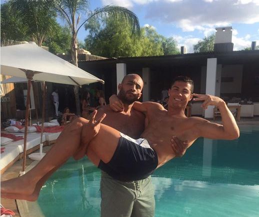 بدر هاري حقق رقما عجزت عنه وزارة السياحة