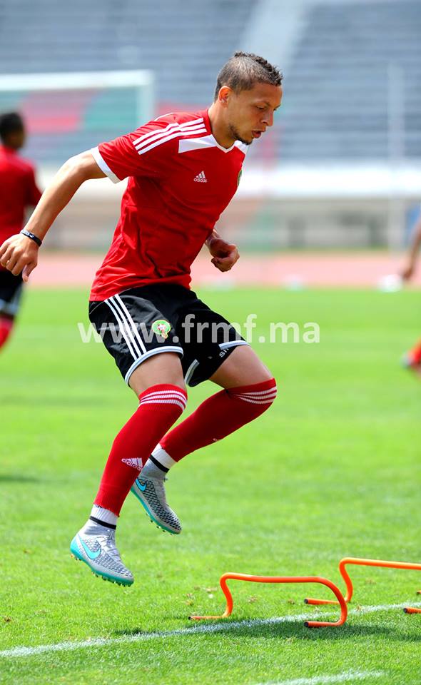 بنجلون جاهز لمباراة ليبيا