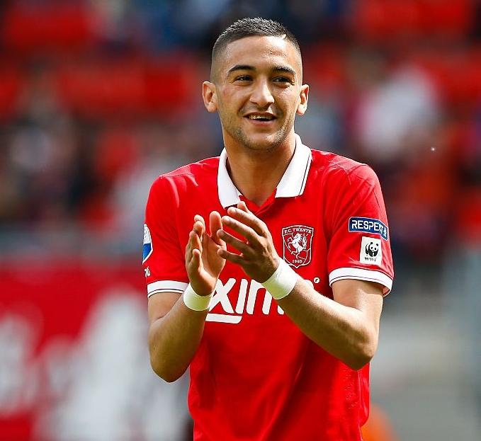 يوم الجمعة لافتات للترحيب بحكيم زياش