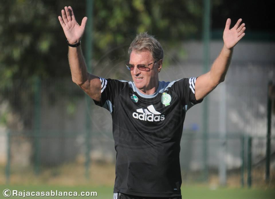 كرول تلقى تهديدات والأمن يتدخل