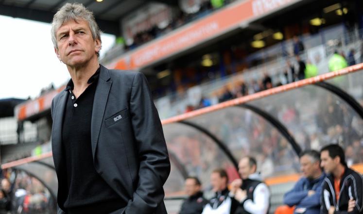 الفرنسي غوركوف سيبقى مدربا لمنتخب الجزائر