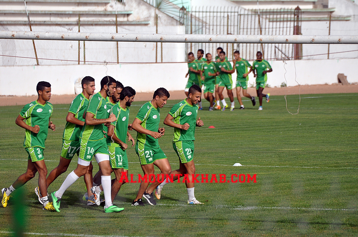 قريبا يستقبل الدفاع الجديدي ضيوفه تحت الأضواء الكاشفة