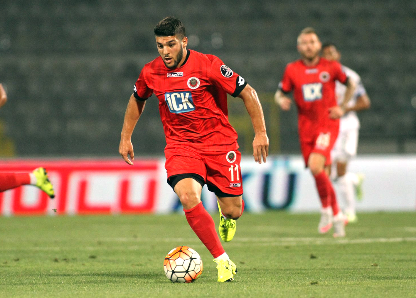 سادس هدف لمصطفى الكبير