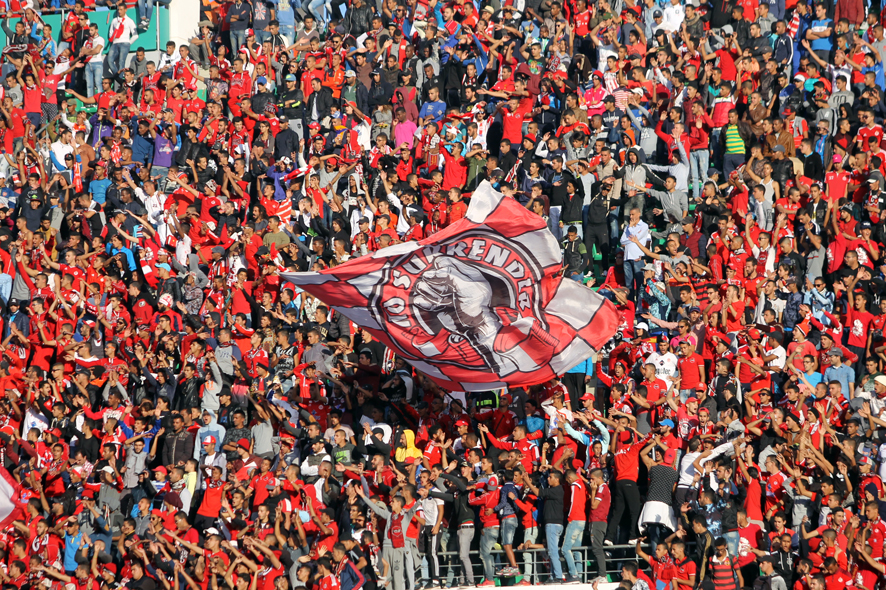 12000 متفرج تابعوا قمة اليوم