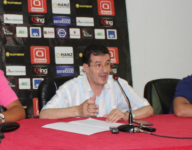 هذا ماقاله ابرون للاعبيه في المطار