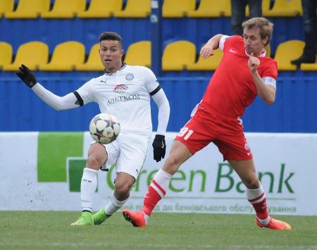 غرسالة يواصل خطف الأنظار بأوكرانيا