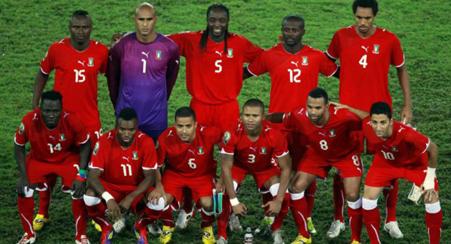 غينيا الإستيوائية تواجه أسود الأطلس ذهابا وإيابا بخمسة محليين