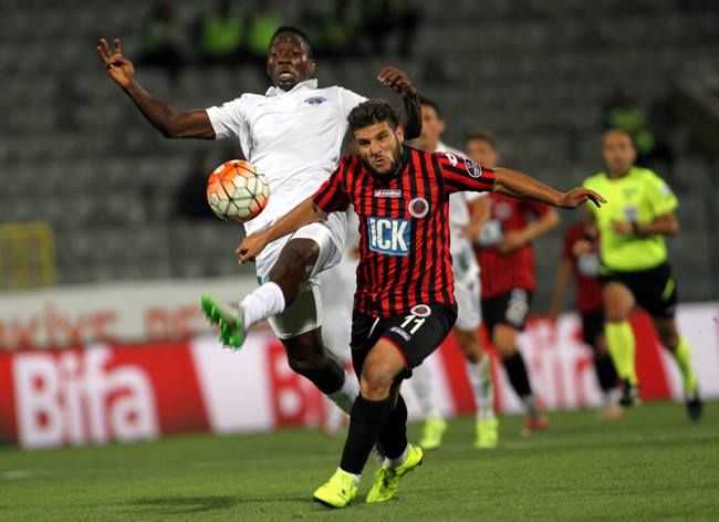 مصطفى الكبير :سعدت بالحضور مع الأسود رغم عدم إشراكي