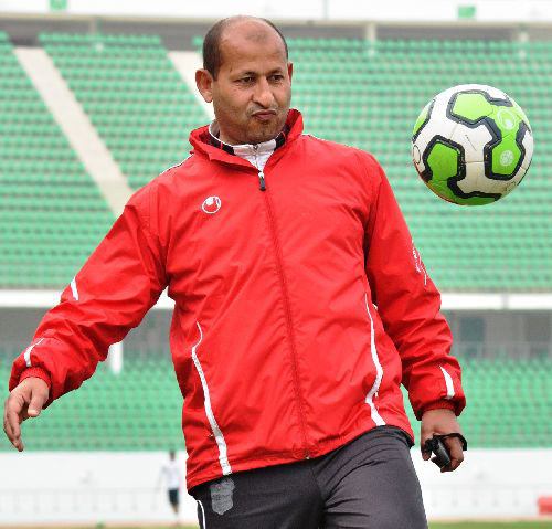 عبد الكبير مزيان مساعد مدرب الحسنية: خسرنا من هفوة دفاعية
