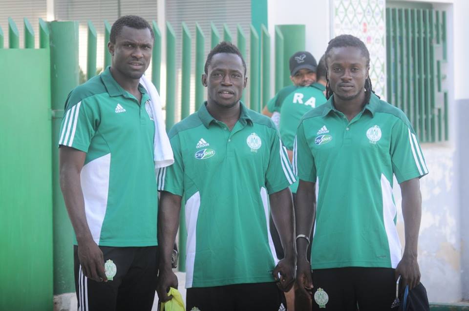 أجانب الرجاء مثل واو عمر الزائدة