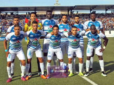 لاعب تمرد على مدربه