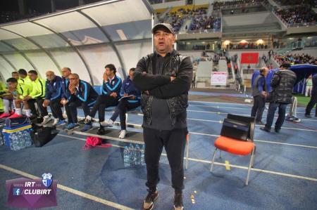 بن شيخة يبحث عن حارس مرمى