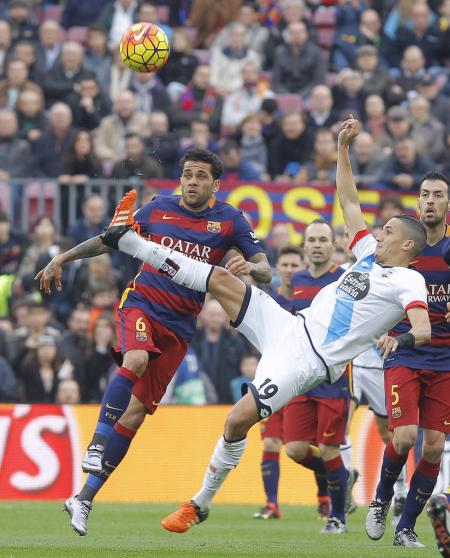 فجر يجرح كبرياء برشلونة ويسرق منه نقطة