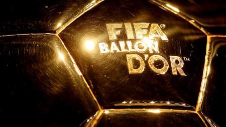 مدرب بلجيكا يقترح حلاً لأزمة الكرة الذهبية