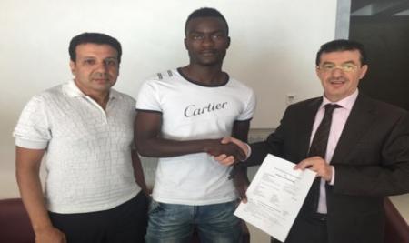 عبدالمالك أبرون ل  المنتخب : الإتهامات مفبركة