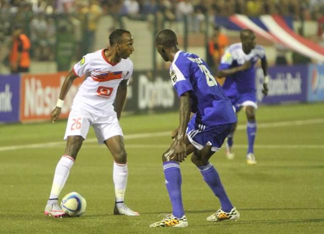 خضروف حاضر أمام النادي القنيطري