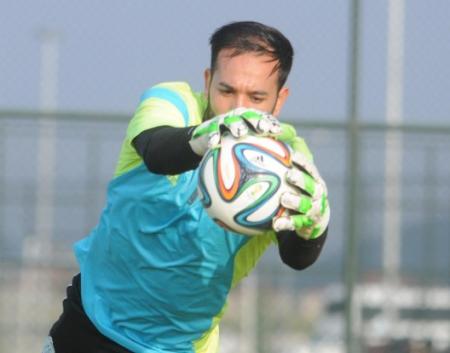 الزنيتي: الديربي هو مباراة الموسم بالنسبة لي