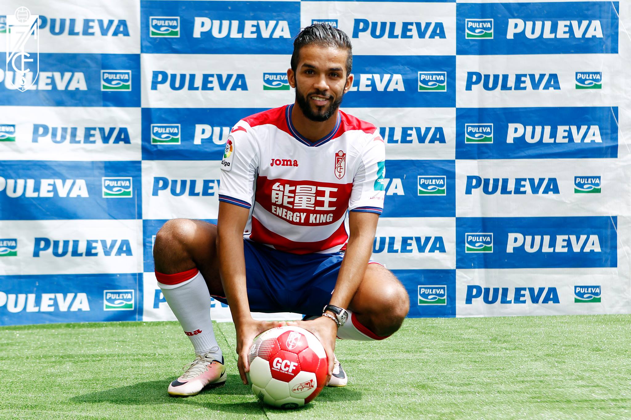 كارسيلا يسجل من جديد