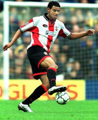 هل تعرف من لعب من المغاربة لساوثهابتون قبل بوفال؟