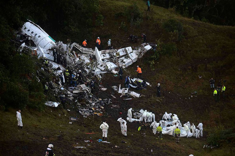 البرازيل في حداد بعد تحطم طائرة تنقل احد فرقها لكرة القدم في كولومبيا