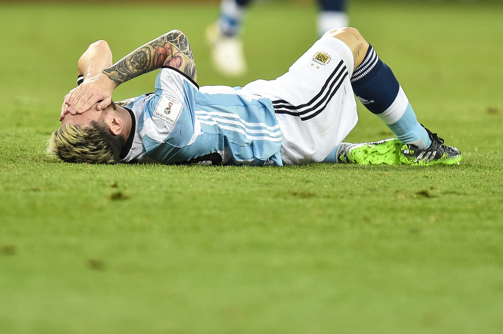 ميسي: لقد بلغنا الحضيض