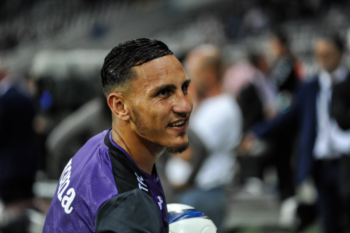 جواز السفر الذي عذب ريغاتان !