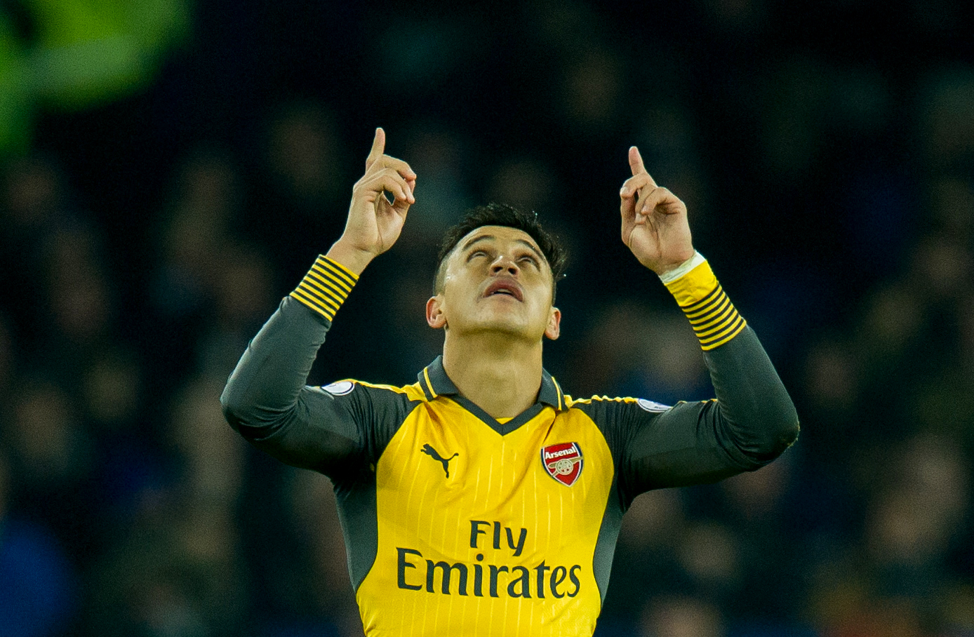أرسنال لديه خطة لتعويض رحيل سانشيز المحتمل