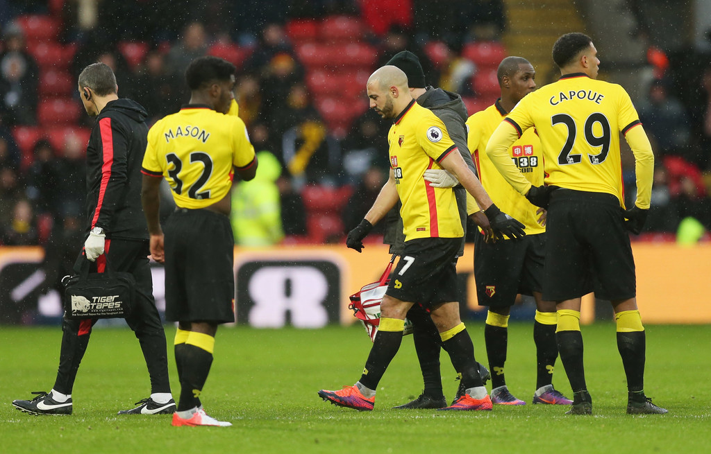 أمرابط يصاب ضد توتنهام