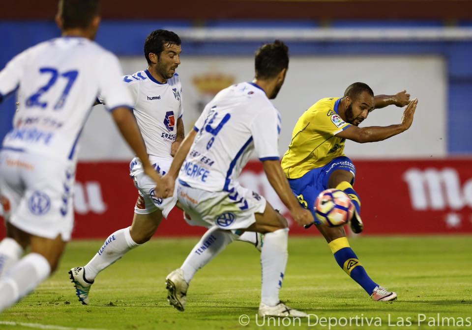 الزهر يبصم على أول ظهور مع ليغانيس