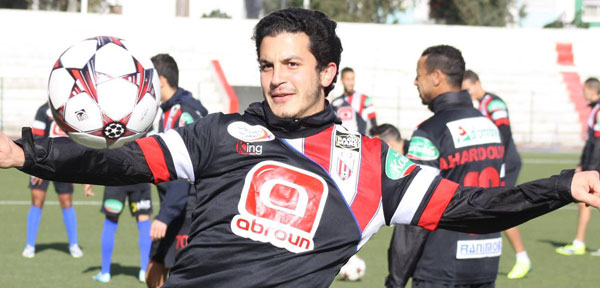 إدارة جمعية سلا تستمع لثلاثة لاعبين