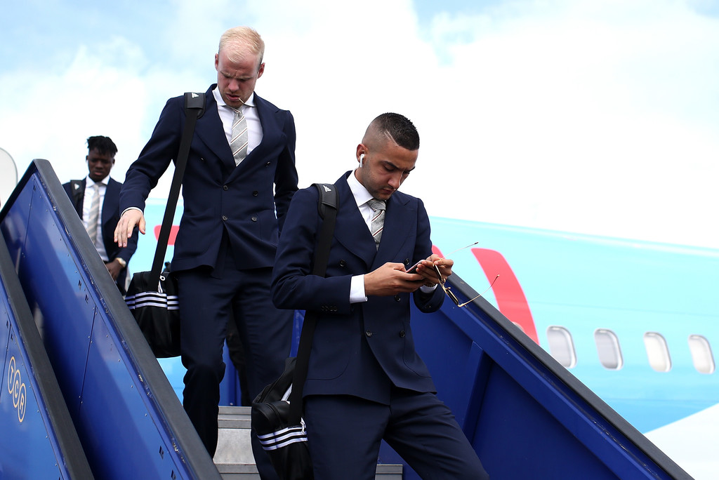 الكل يترقب طائرة زياش؟