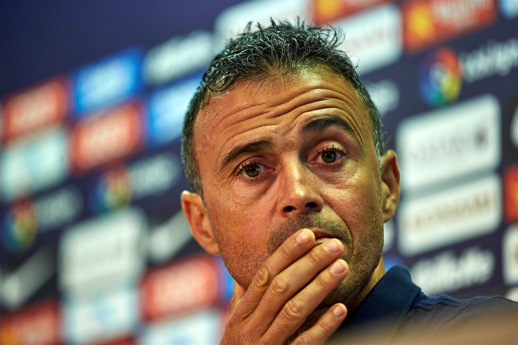 إنريكي يتحدث عن مدرب برشلونة الجديد