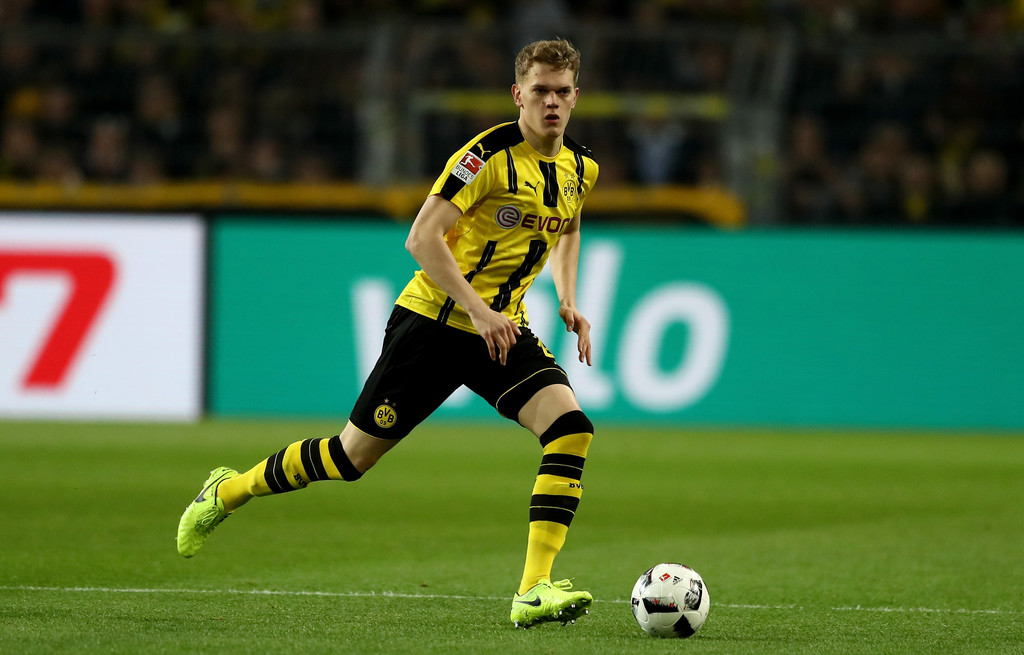 غينتر يترك دورتموند للالتحاق بمونشنغلادباخ