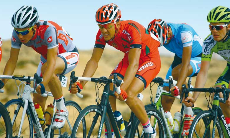الدراج محسن لحسايني يفوز بكأس العرش لسباق الدراجات للموسم الرياضي 2016-2017