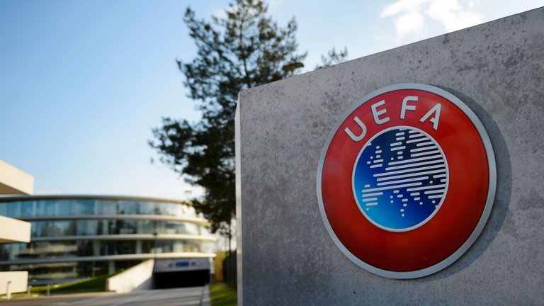 الاتحاد الاوروبي لكرة القدم يفتح تحقيقا رسميا بشأن انفاق سان جيرمان