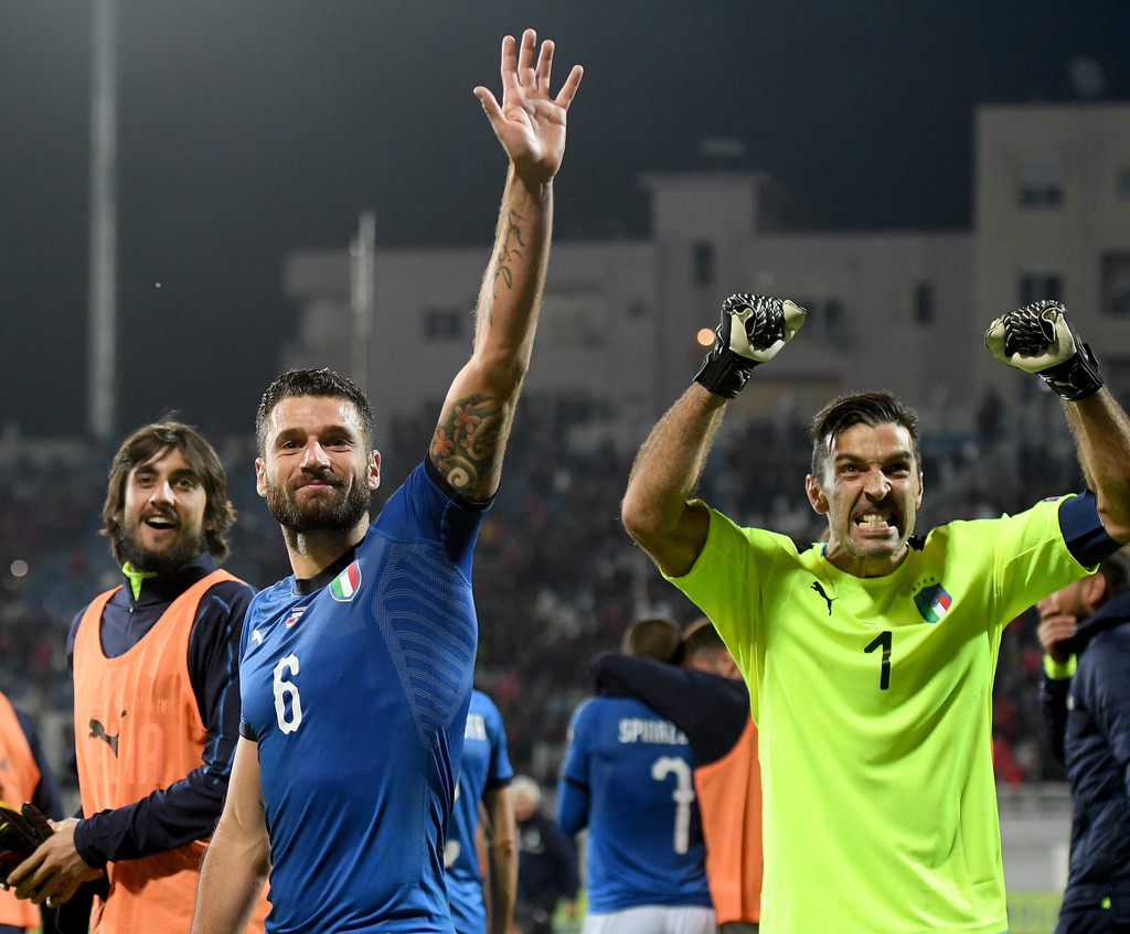 ايطاليا المتعثرة تتجه لملحق التصفيات بعد الفوز على البانيا