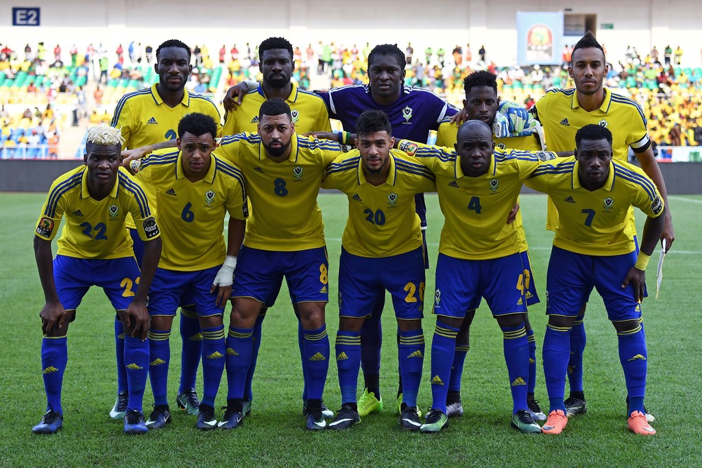 الفيفا يعاقب الغابون