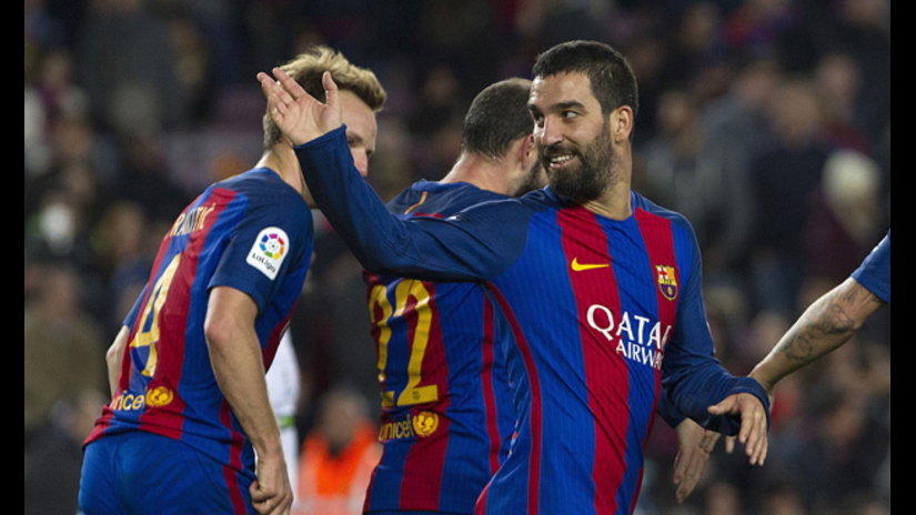 برشلونة يتخلص من 3 لاعبين خلال الانتقالات الشتوية