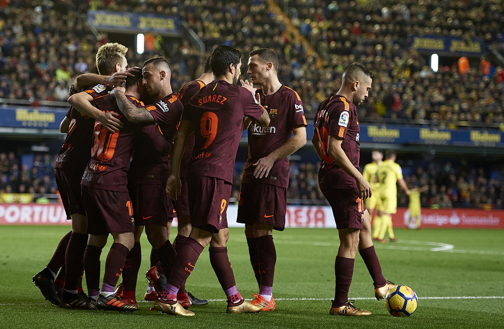 صفقة ريال مدريد وانتصار برشلونة أبرز عناوين الصحف الإسبانية