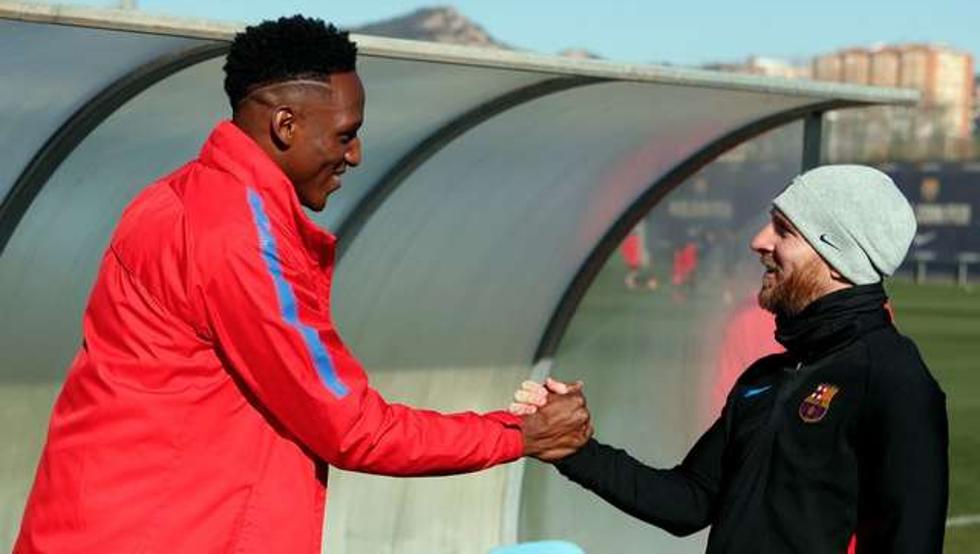 مينا يشعر بالرعب من ميسي