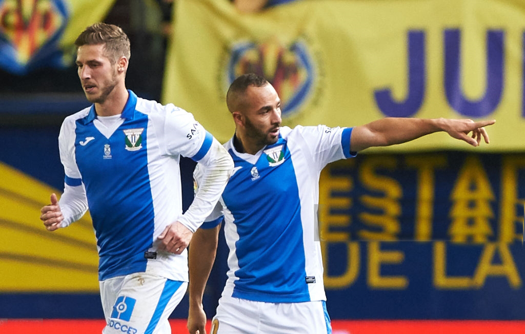 الزهر يسجل بإبداع ويقصي الغواصات