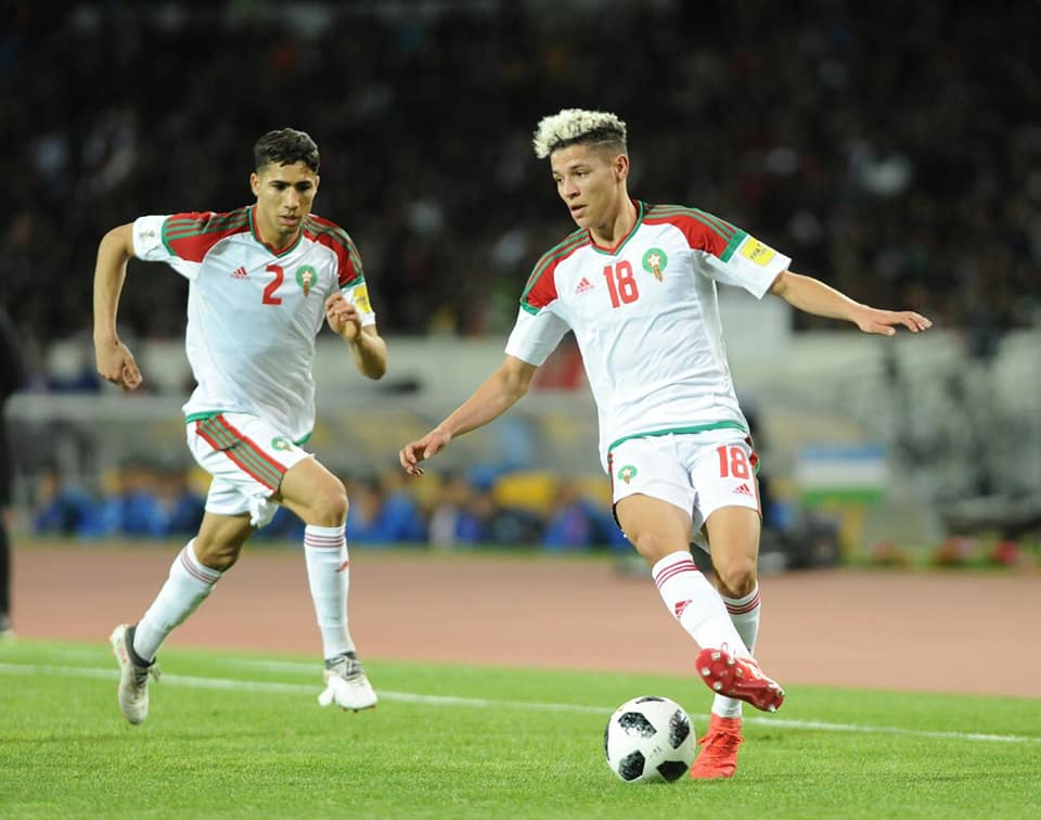 أمين حارث: فنان فوق البساط