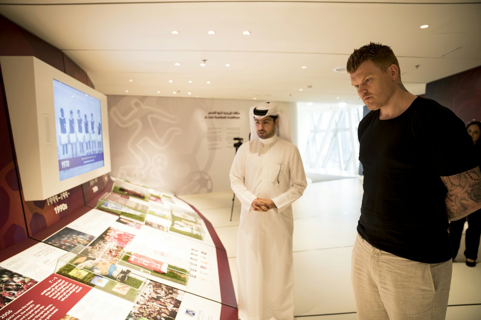 نجم ليفربول السابق: قطر ستقدم للعالم مونديالا مدهشا