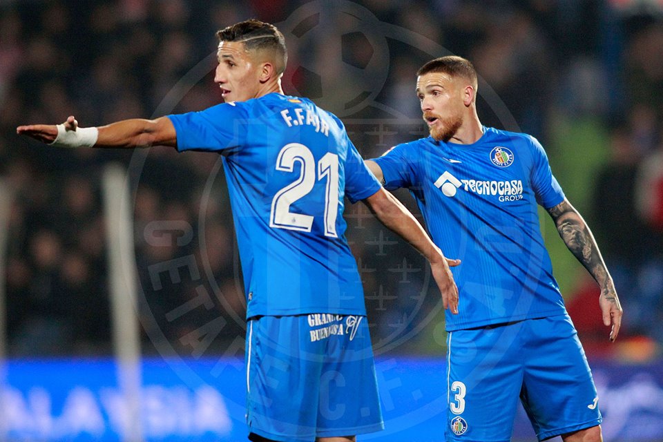 الإيقاف يغيب فجر وبلهندة