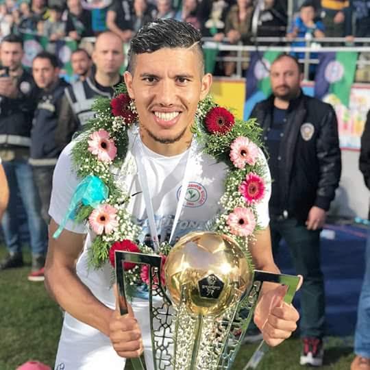 سعدان يربح أول الألقاب بتركيا