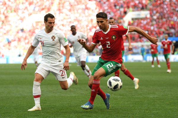 أشرف حكيمي: واقعية في الأداء